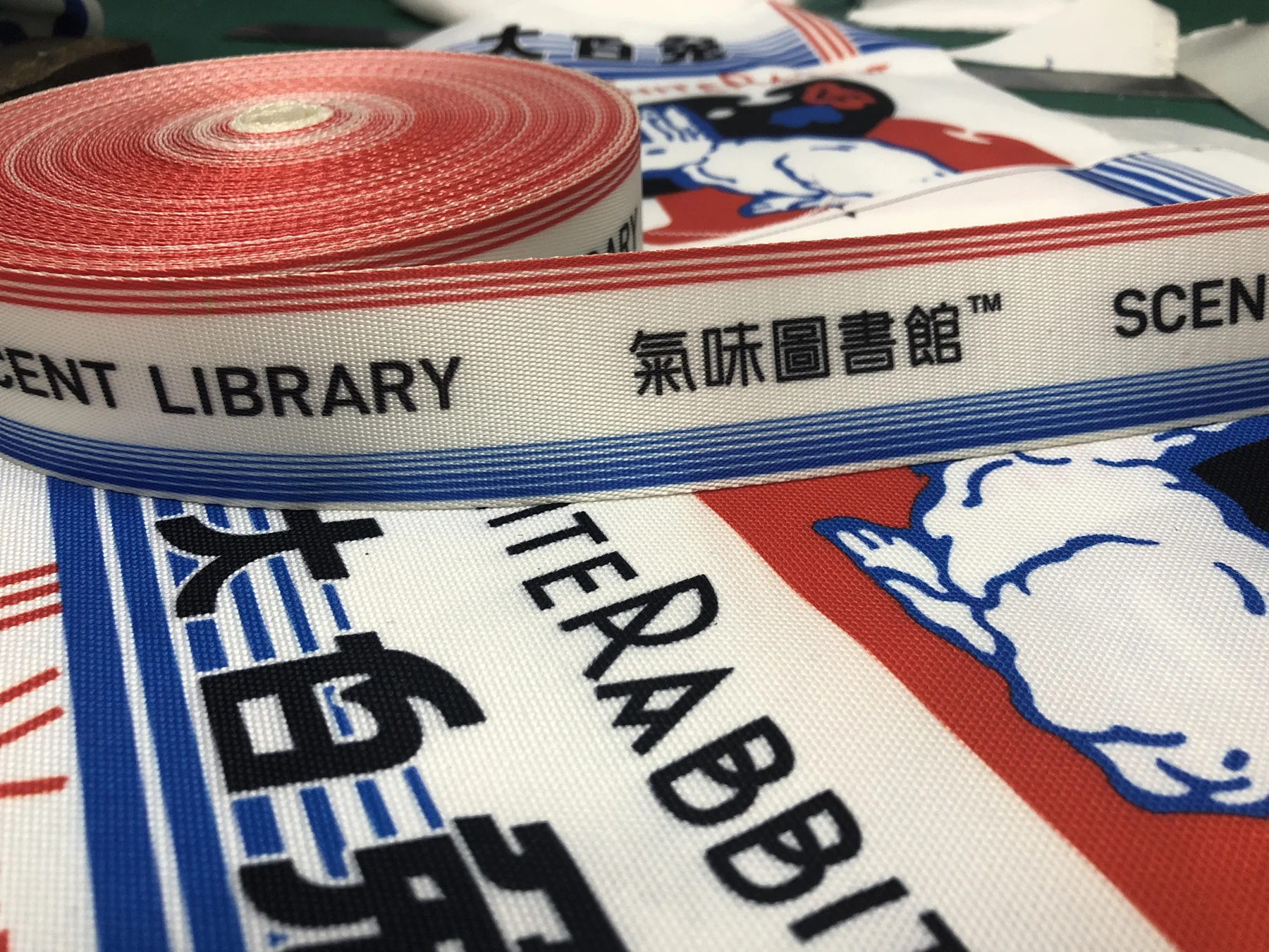 大白兔60周年联名包